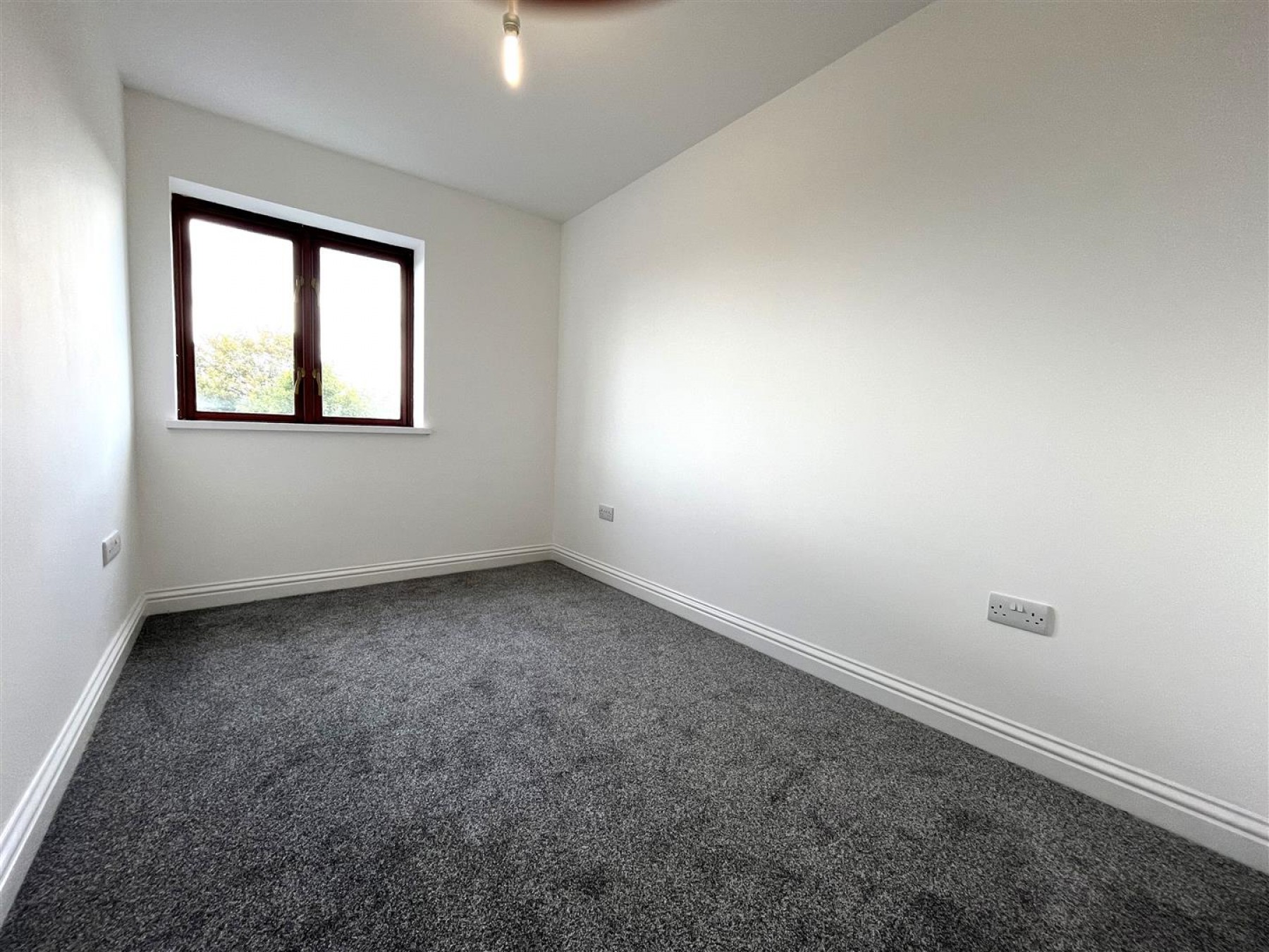 Images for 2 BED FLAT | BS5