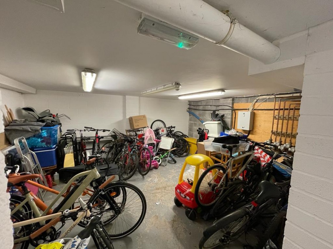 Images for 2 BED FLAT | BS5