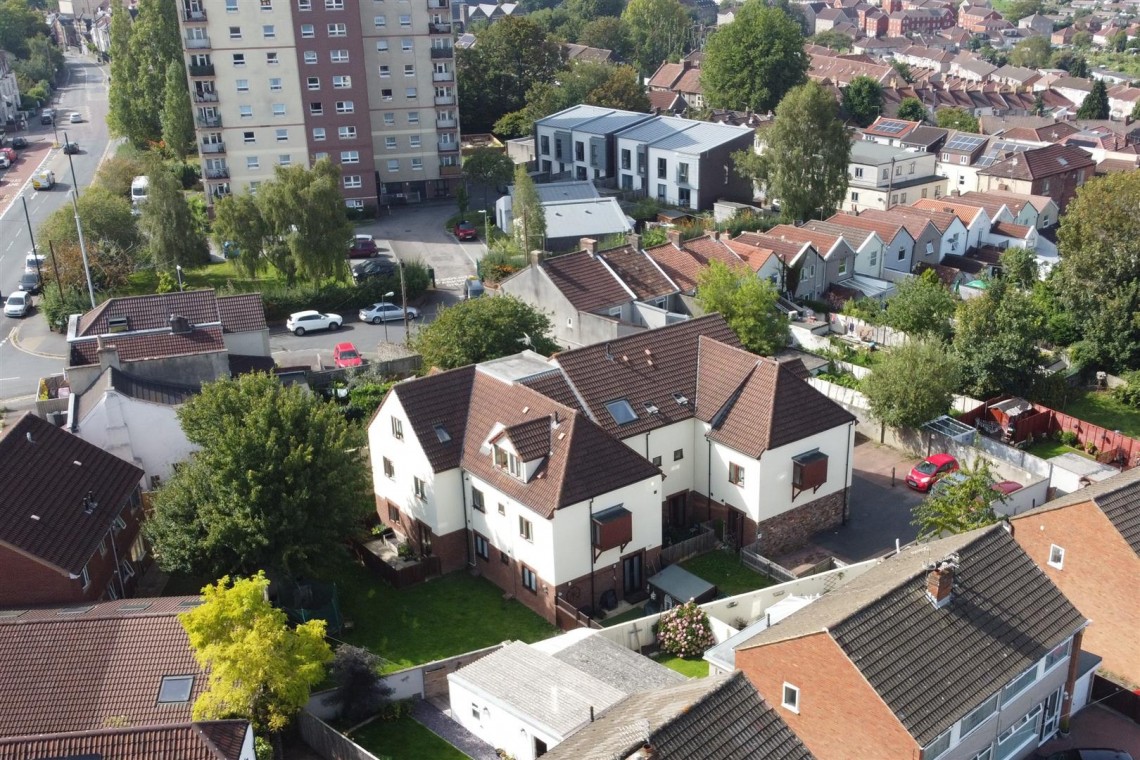 Images for 2 BED FLAT | BS5