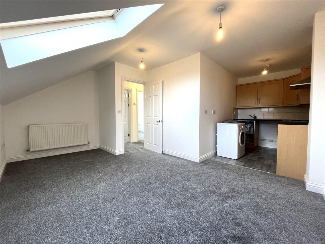 Images for 2 BED FLAT | BS5