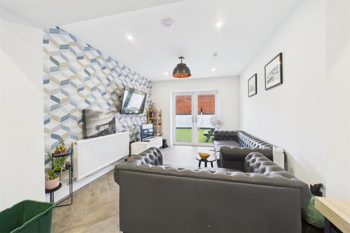 Images for MIXED USE INVESTMENT | £185,840 pa - £204,840 pa INCOME