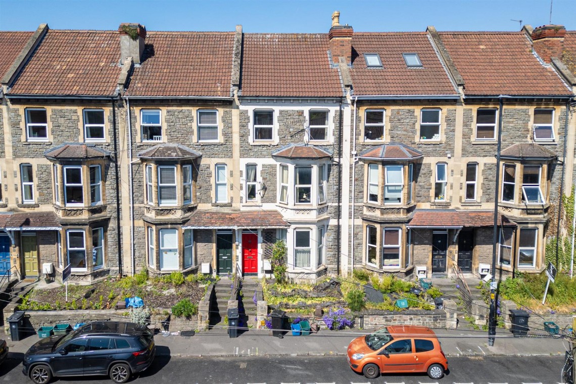 Images for 7 BED HMO | FAMILY HOME | HOTWELLS