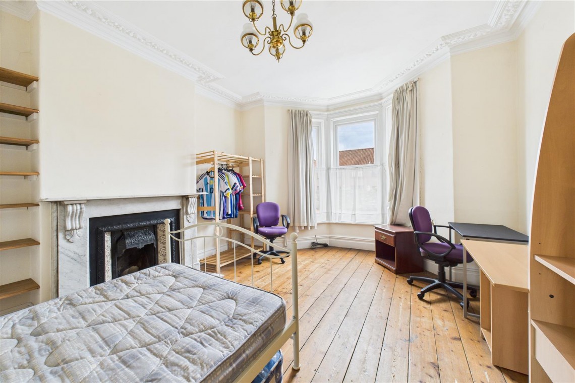 Images for 7 BED HMO | FAMILY HOME | HOTWELLS