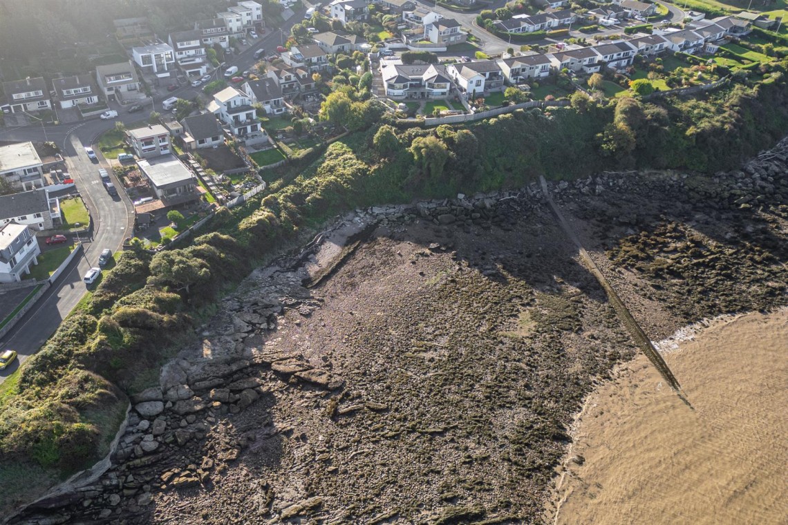 Images for THE BEACH | PORTISHEAD