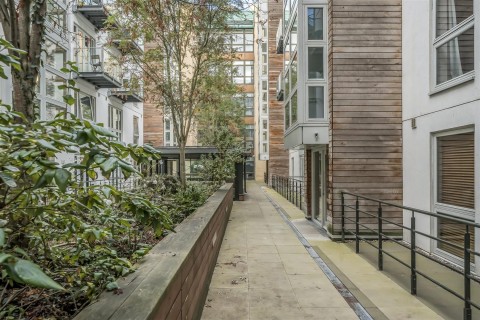 Deanery Road, Harbourside