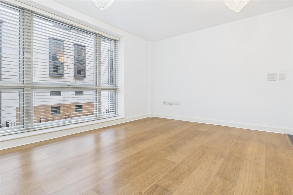 Images for Deanery Road, Harbourside