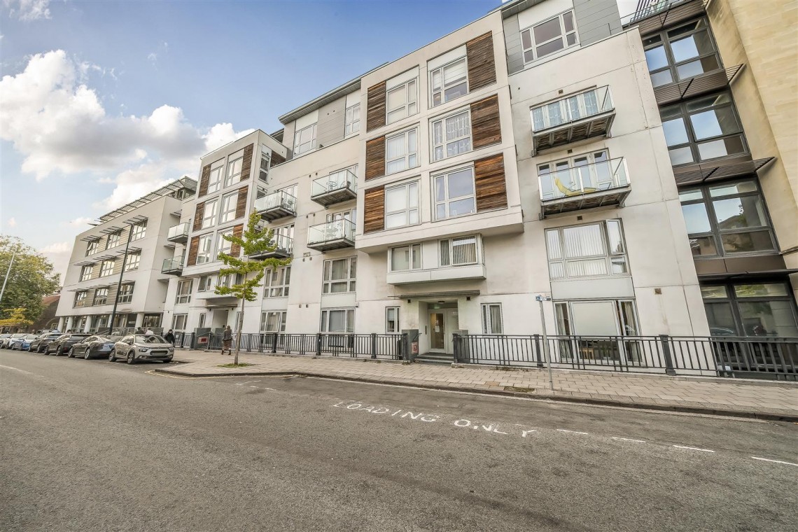 Images for Deanery Road, Harbourside