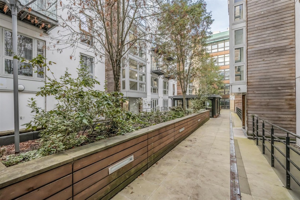 Images for Deanery Road, Harbourside