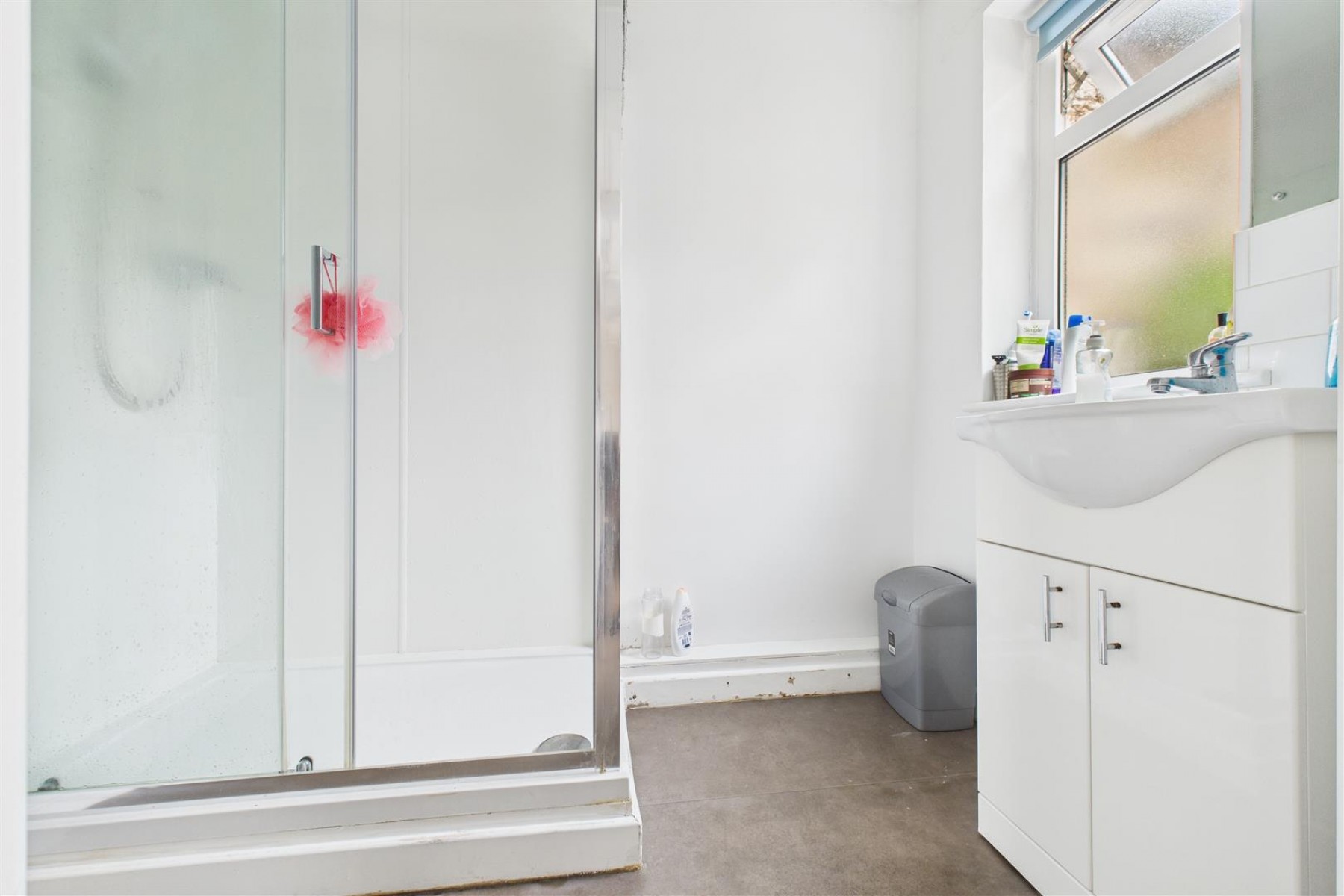 Images for FAMILY HOME / HMO | KINGSDOWN