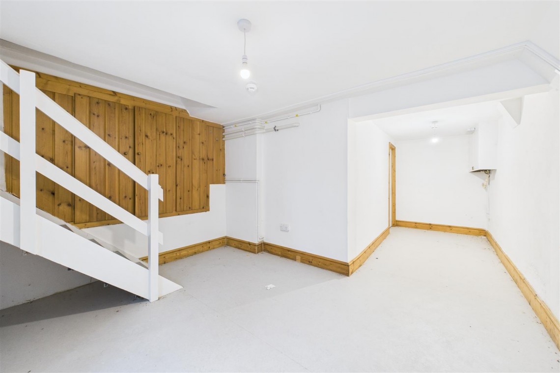 Images for FAMILY HOME / HMO | KINGSDOWN