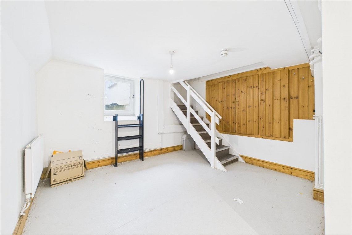 Images for FAMILY HOME / HMO | KINGSDOWN