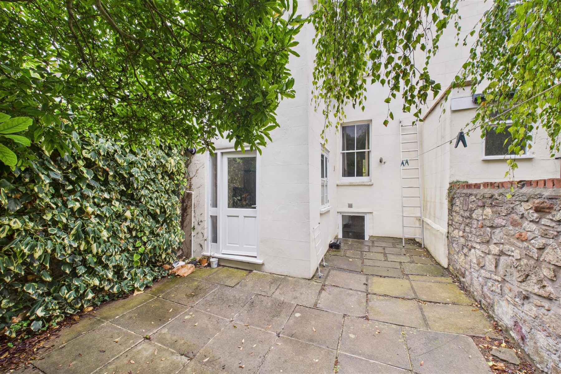 Images for FAMILY HOME / HMO | KINGSDOWN