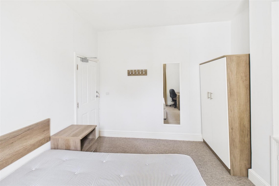 Images for FAMILY HOME / HMO | KINGSDOWN