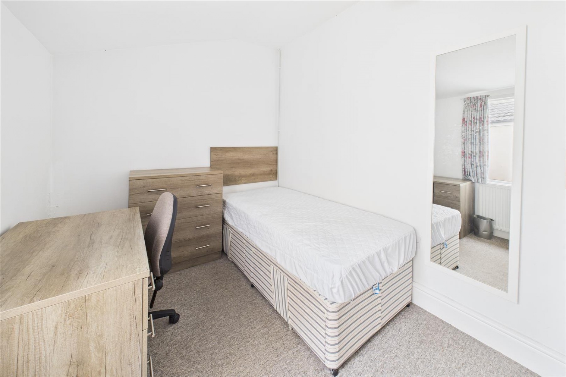 Images for FAMILY HOME / HMO | KINGSDOWN