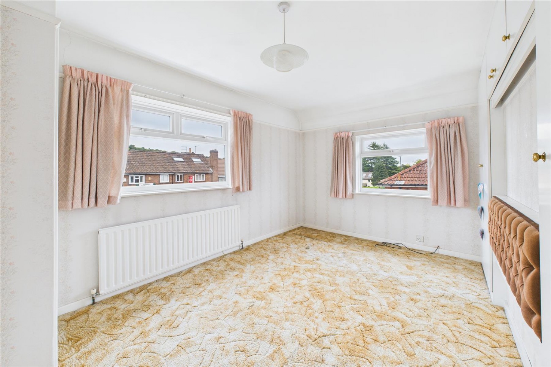 Images for REDUCED | UPDATING | COOMBE DINGLE