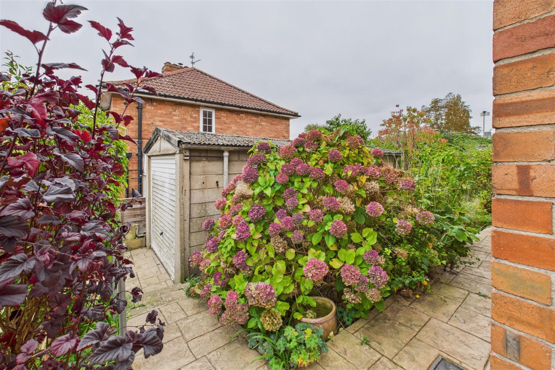 Images for REDUCED | UPDATING | COOMBE DINGLE