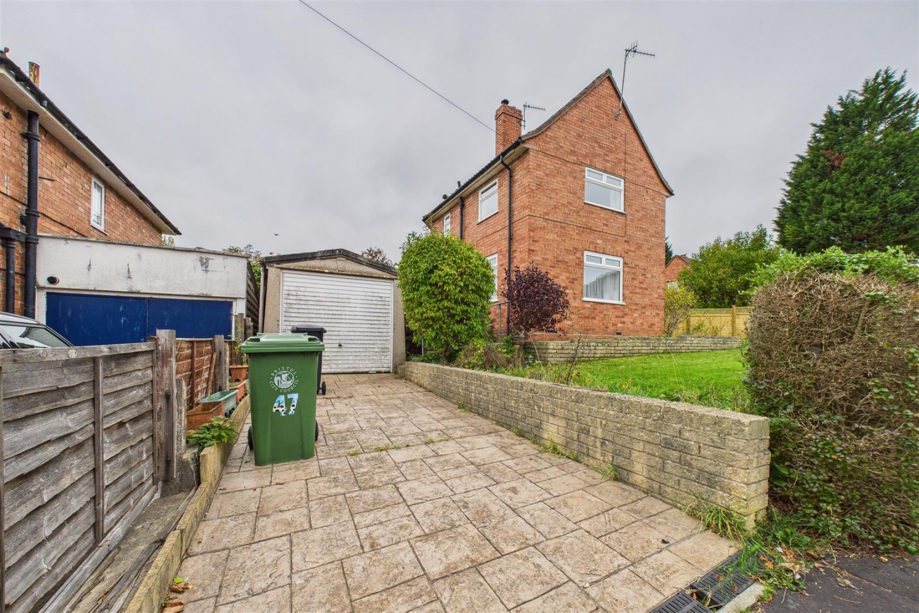 Images for REDUCED | UPDATING | COOMBE DINGLE