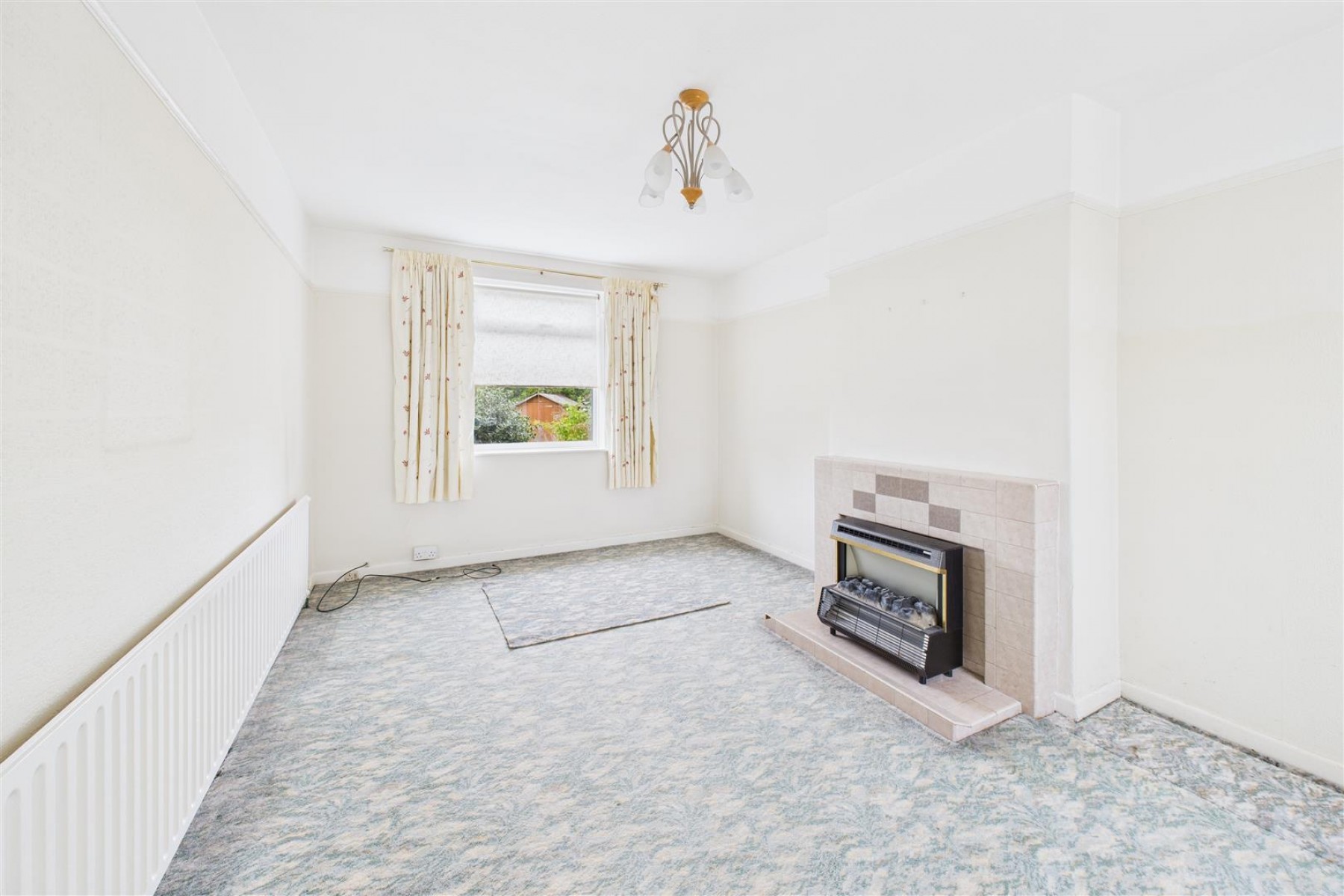 Images for REDUCED | UPDATING | COOMBE DINGLE