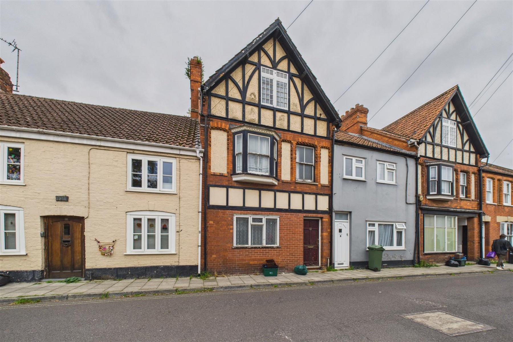 51 Benedict Street, Glastonbury, BA6 9NB