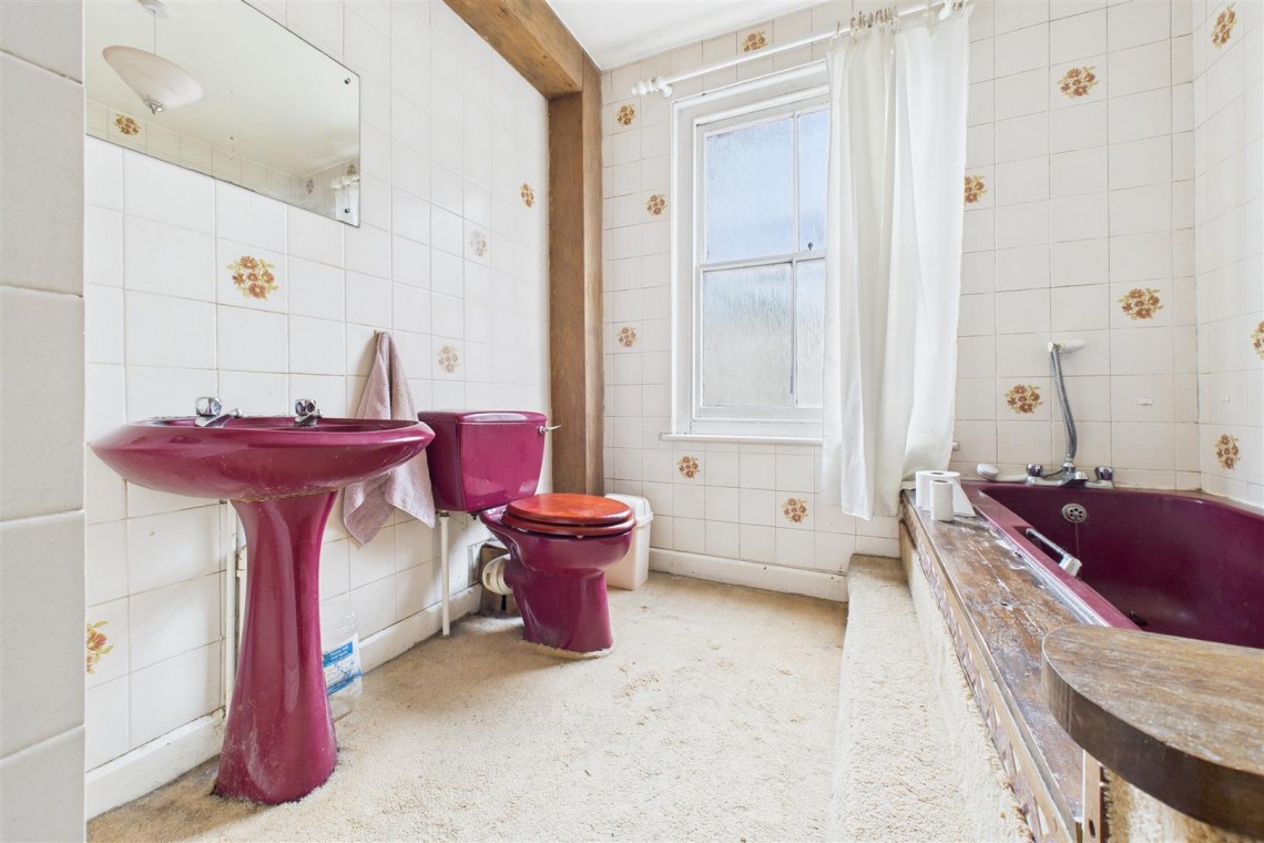 Images for HOUSE | UPDATING | GLASTONBURY