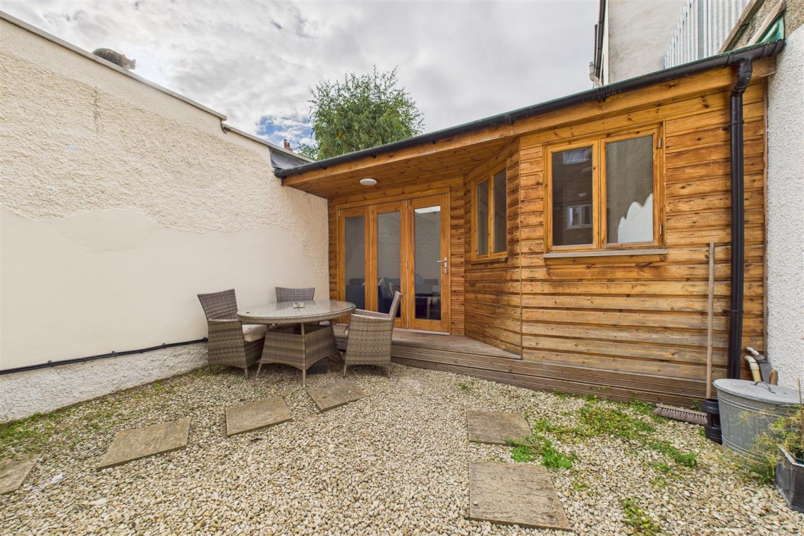 Images for COMMERCIAL INVESTMENT | £12,500 pa