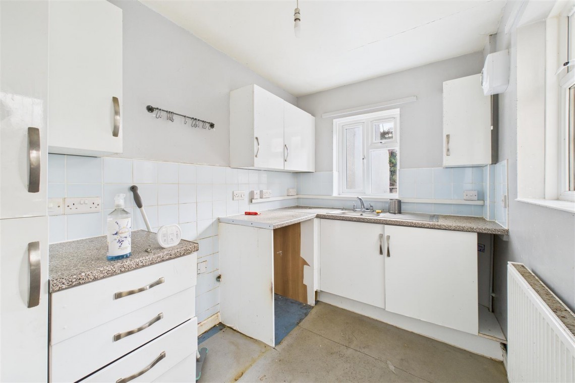 Images for PERIOD HOUSE FOR UDPATING | ST AGNES