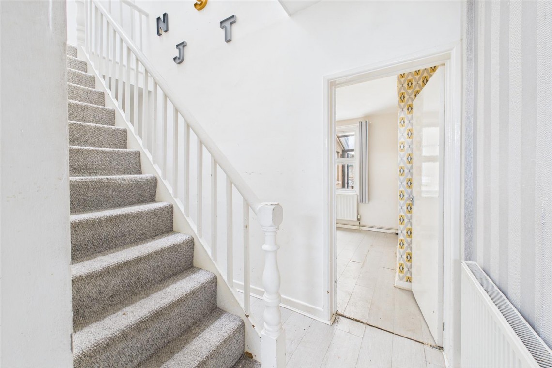 Images for PERIOD HOUSE FOR UDPATING | ST AGNES