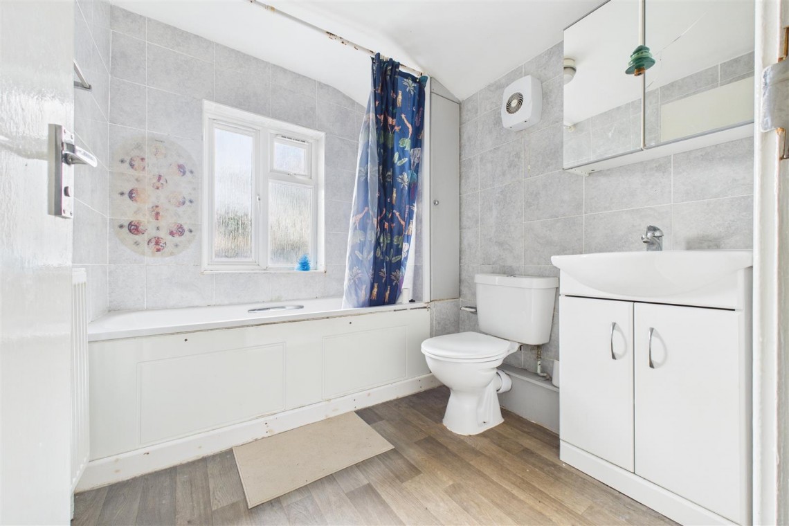 Images for PERIOD HOUSE FOR UDPATING | ST AGNES