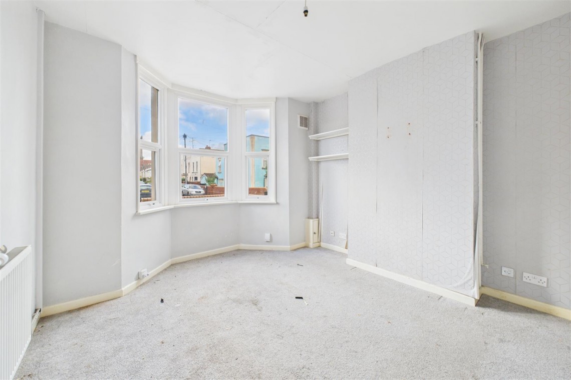 Images for PERIOD HOUSE FOR UDPATING | ST AGNES