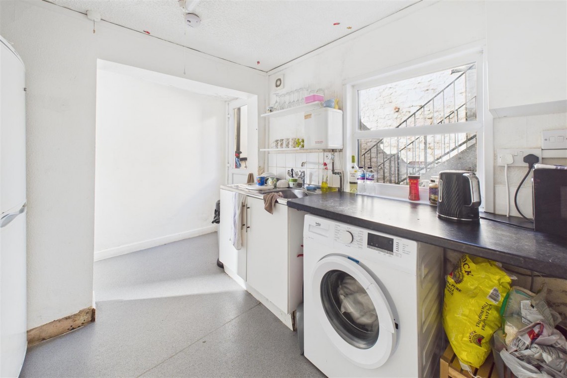 Images for MIXED USE | £21,540 pa | SHIREHAMPTON