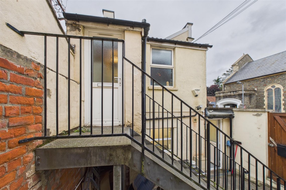 Images for MIXED USE | £21,540 pa | SHIREHAMPTON