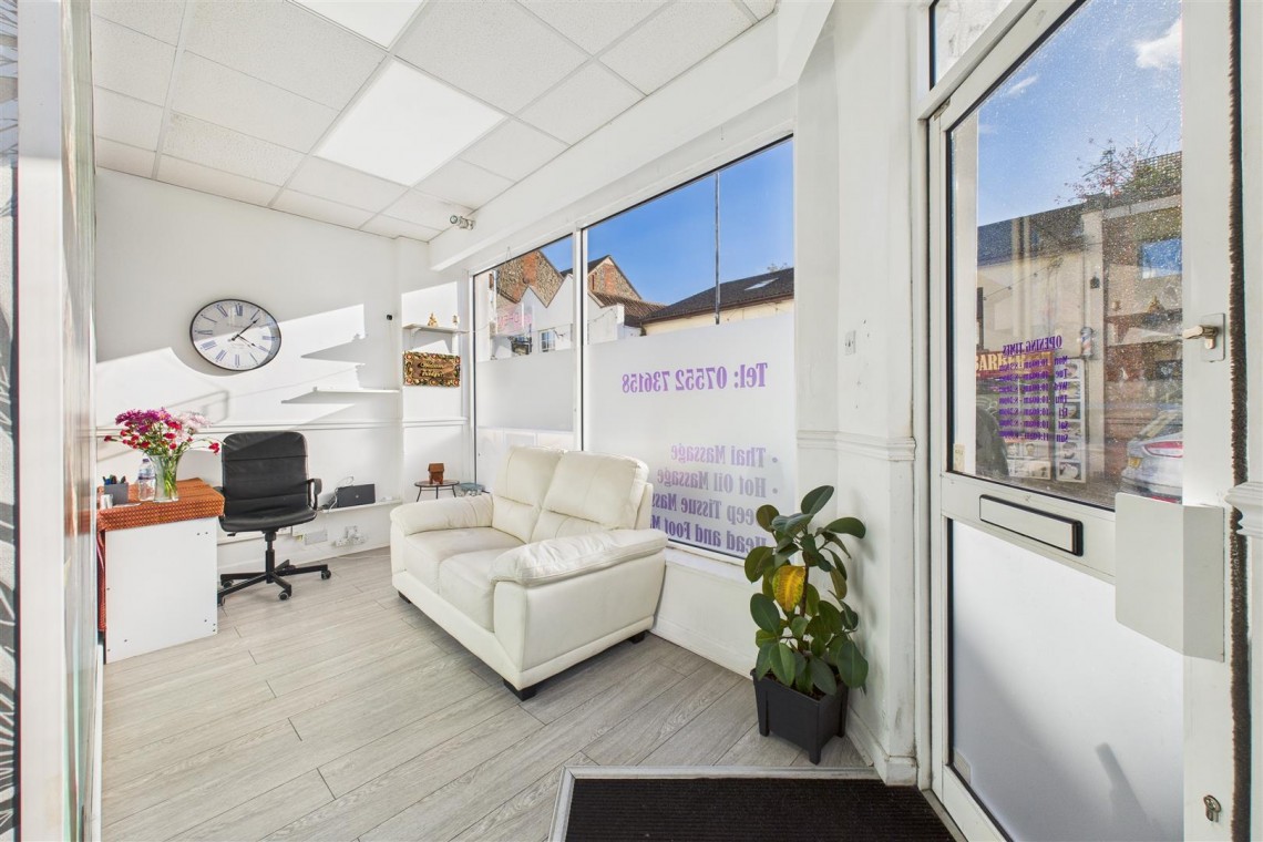 Images for MIXED USE | £21,540 pa | SHIREHAMPTON