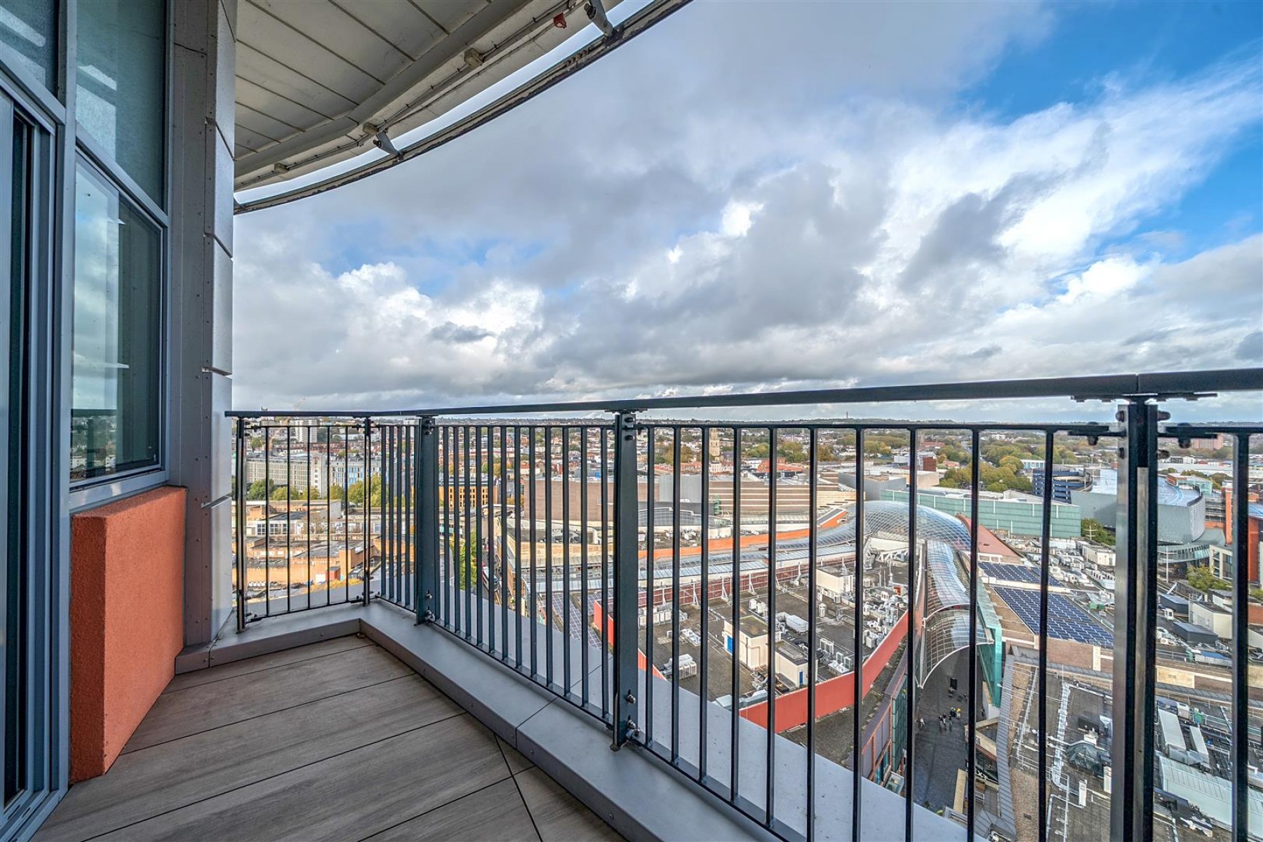 Images for Broad Weir, City Centre