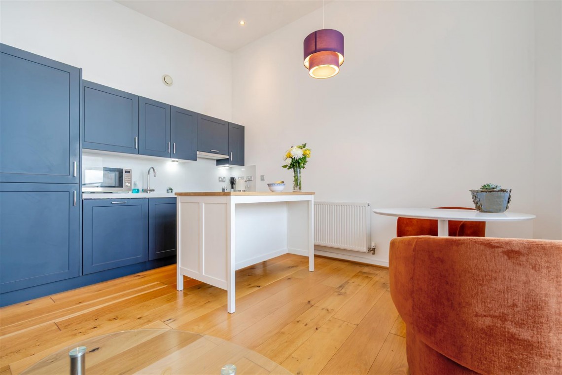 Images for Broad Weir, City Centre