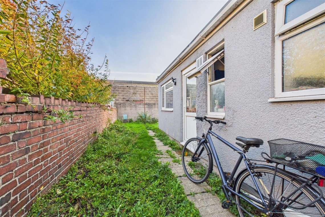 Images for 6 BED | 6 BATH | HMO | £40K | WSM