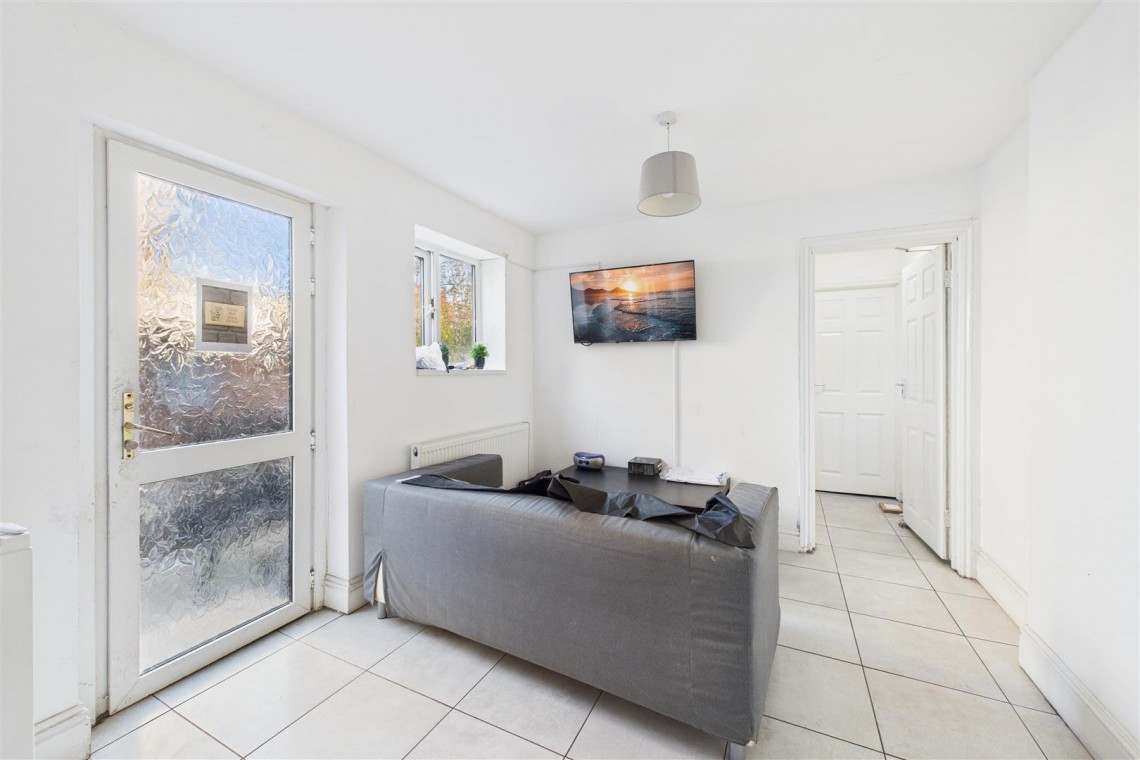 Images for 6 BED | 6 BATH | HMO | £40K | WSM