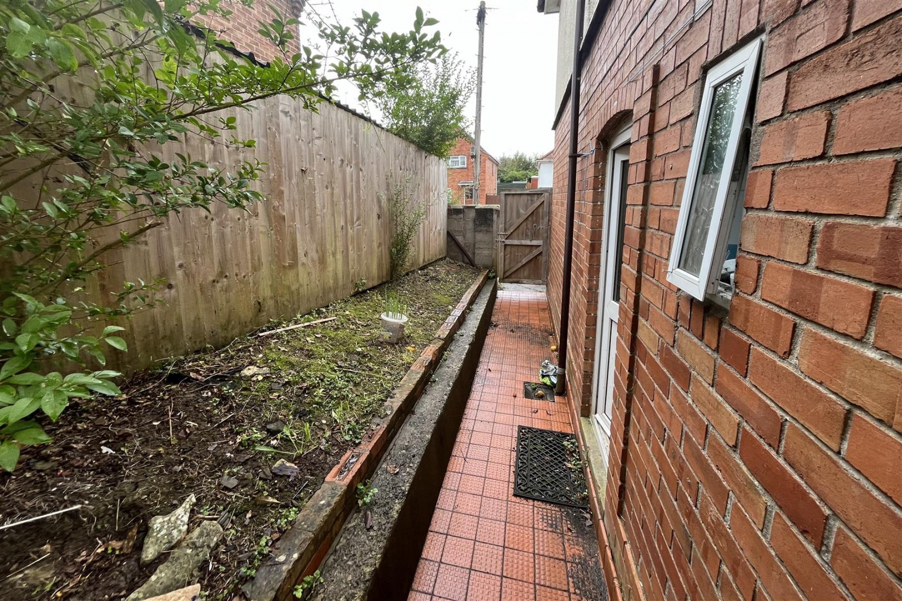 Images for SEMI | UPDATING | BEDMINSTER