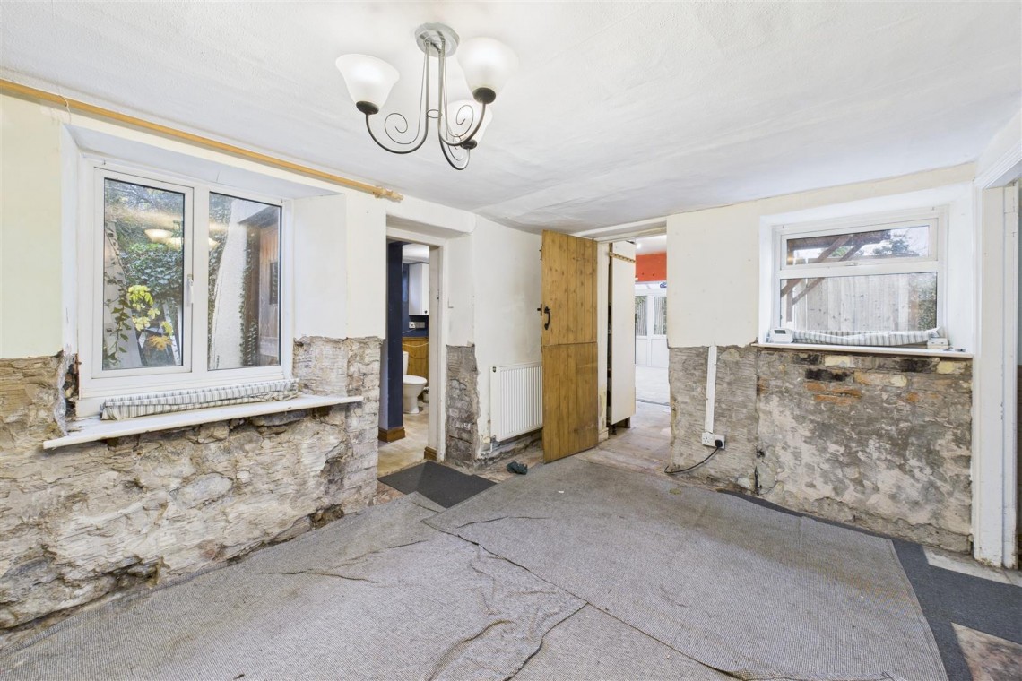 Images for COTTAGE FOR UPDATING | KEYNSHAM