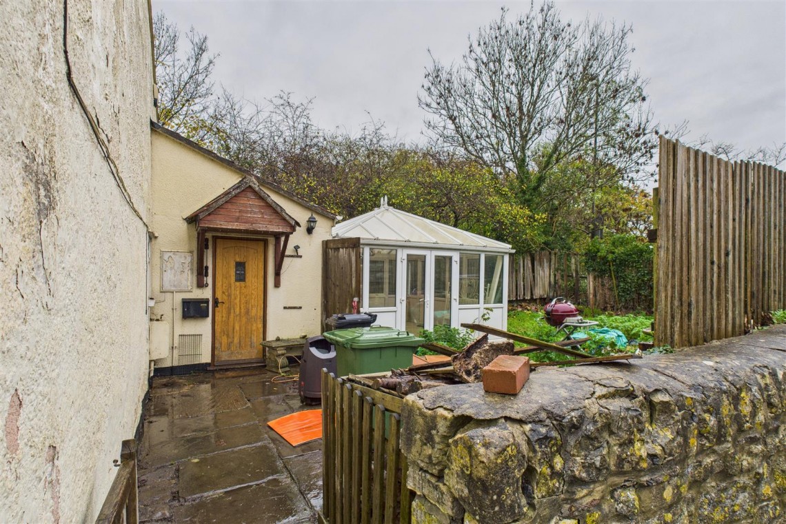 Images for COTTAGE FOR UPDATING | KEYNSHAM
