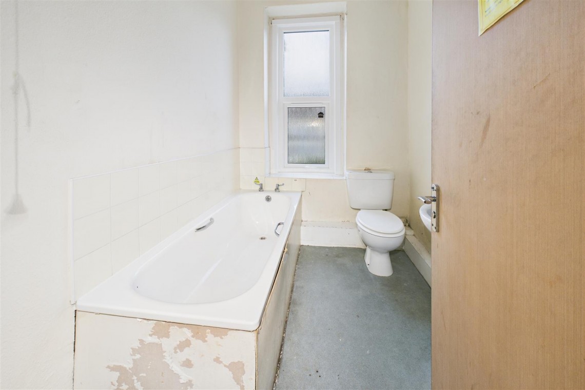 Images for DETACHED | UPDATING | REDLAND