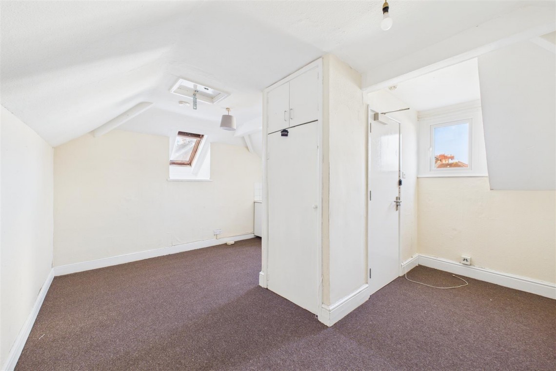 Images for DETACHED | UPDATING | REDLAND