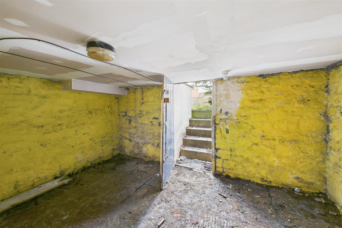 Images for DETACHED | UPDATING | REDLAND