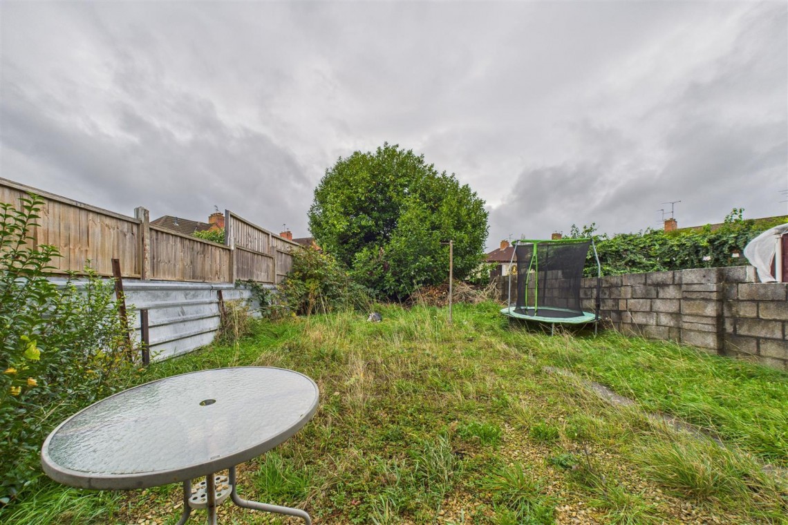 Images for 2 x 2 BED FLATS | KNOWLE