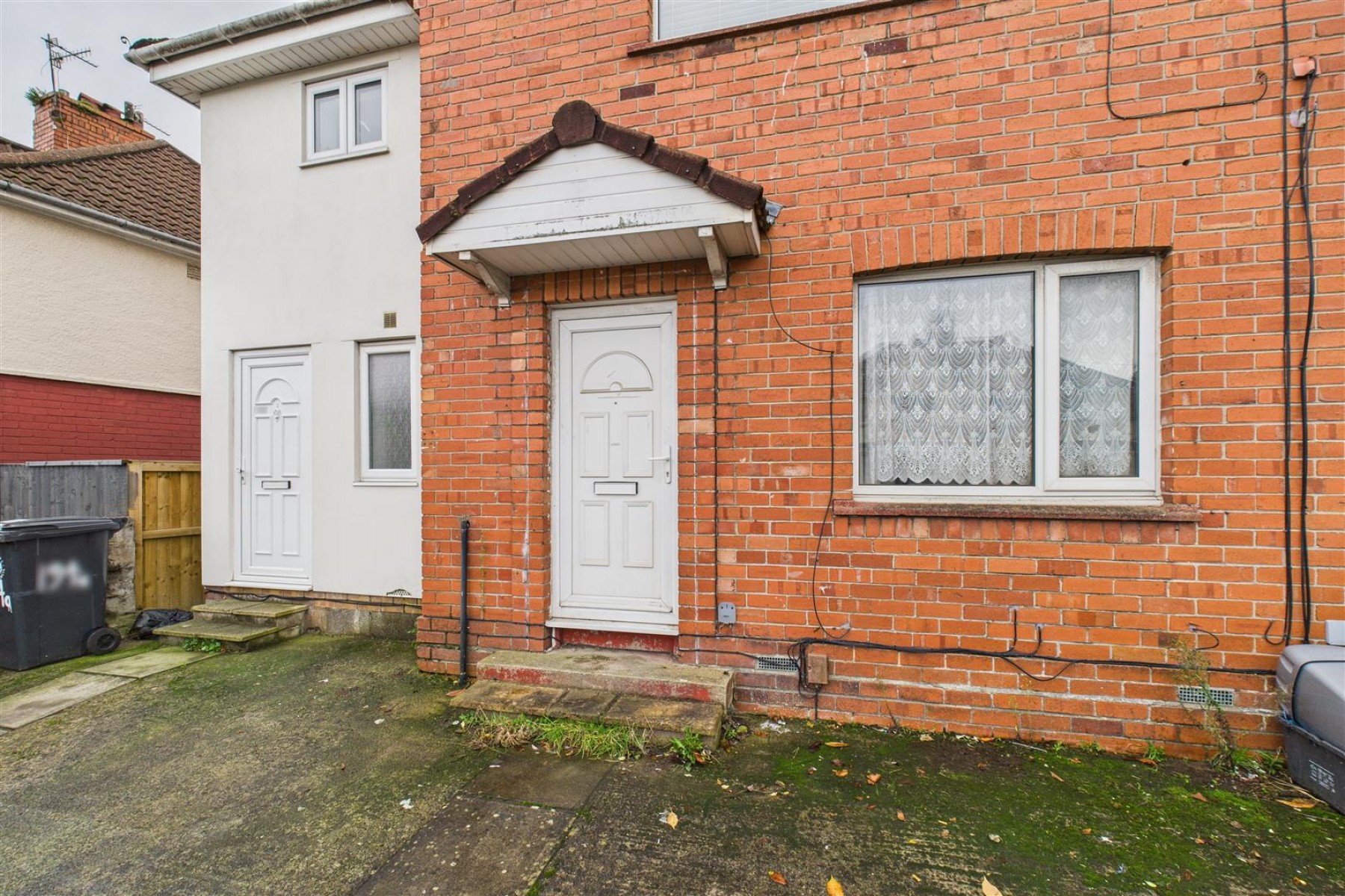 Images for 2 x 2 BED FLATS | KNOWLE