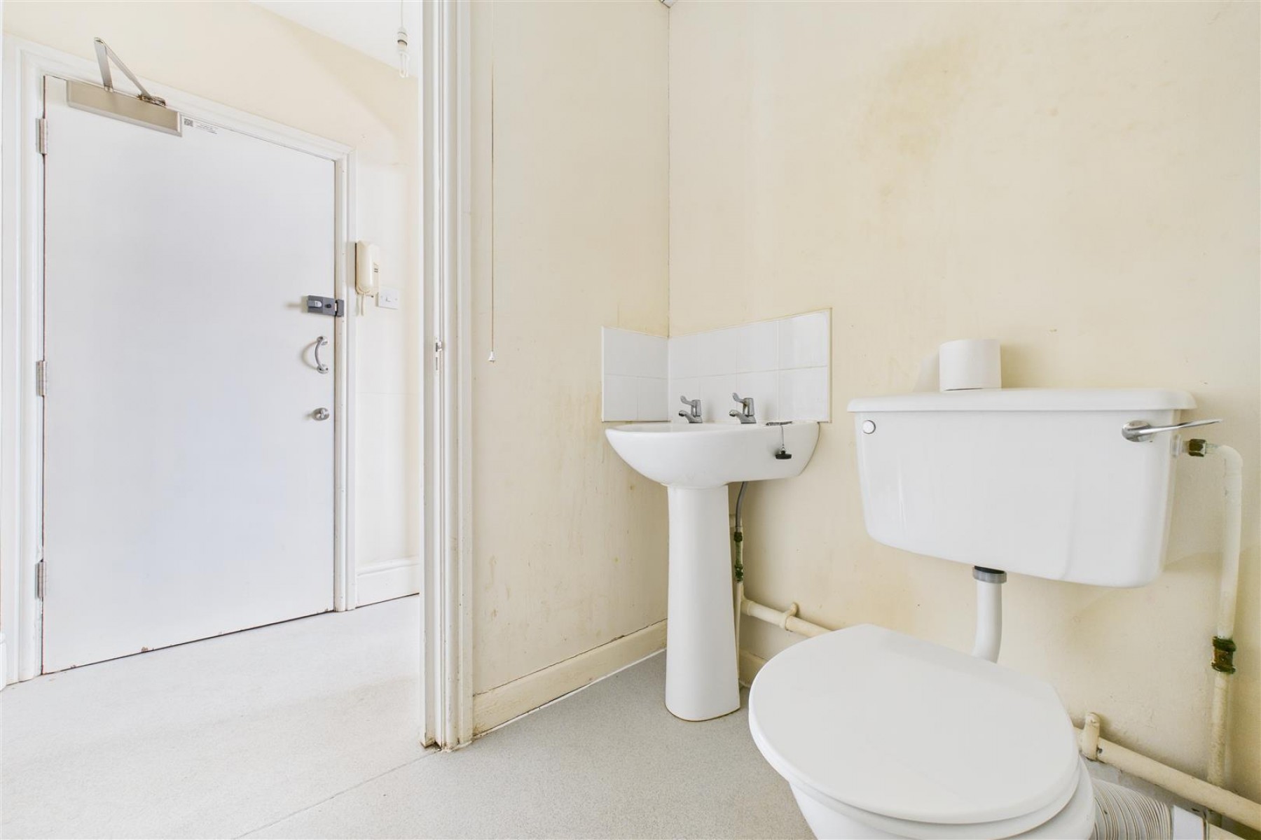 FLAT FOR UPDATING | BA1, 1 bedroom, Flat - 34303080