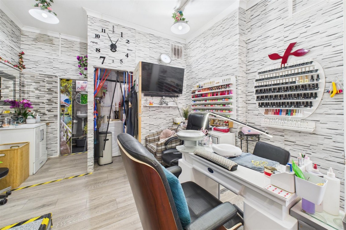 Images for COMMERCIAL INVESTMENT | WORLE