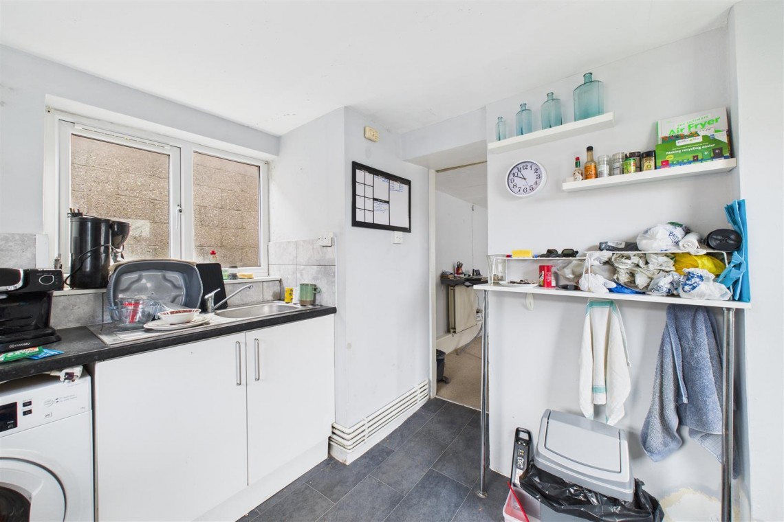 Images for 2 X FLATS | WSM