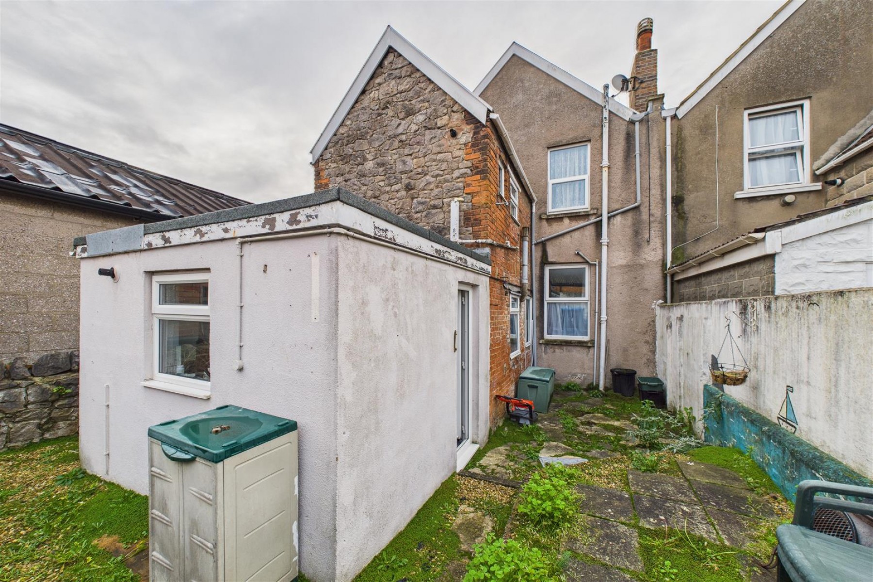 Images for 2 X FLATS | WSM