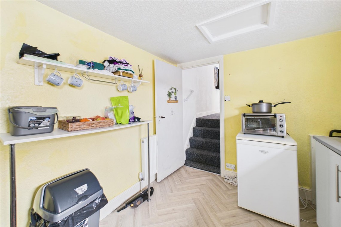 Images for 2 X FLATS | WSM