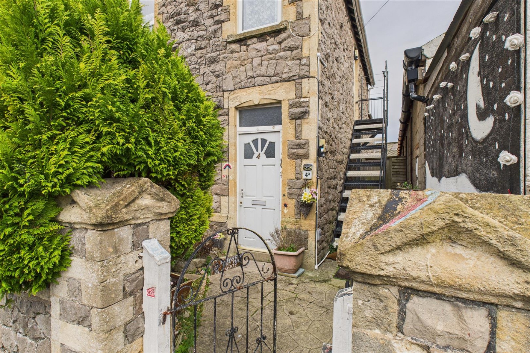 Images for 2 X FLATS | WSM